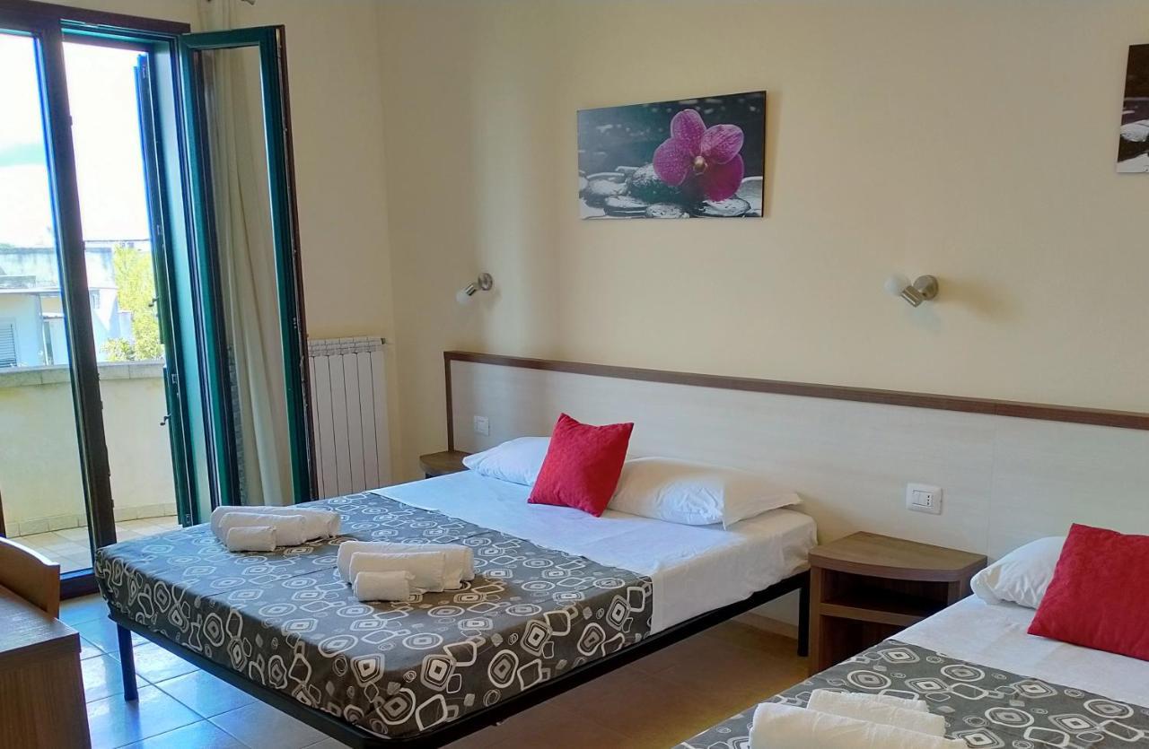 B&B Hotel Helios Уджано-ла-К'єза Екстер'єр фото
