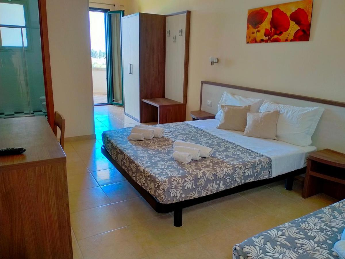 B&B Hotel Helios Уджано-ла-К'єза Екстер'єр фото