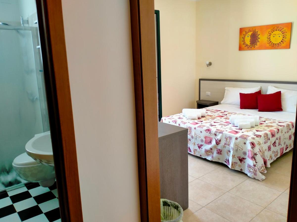 B&B Hotel Helios Уджано-ла-К'єза Екстер'єр фото