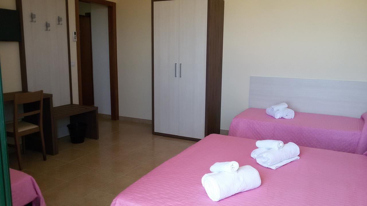 B&B Hotel Helios Уджано-ла-К'єза Екстер'єр фото