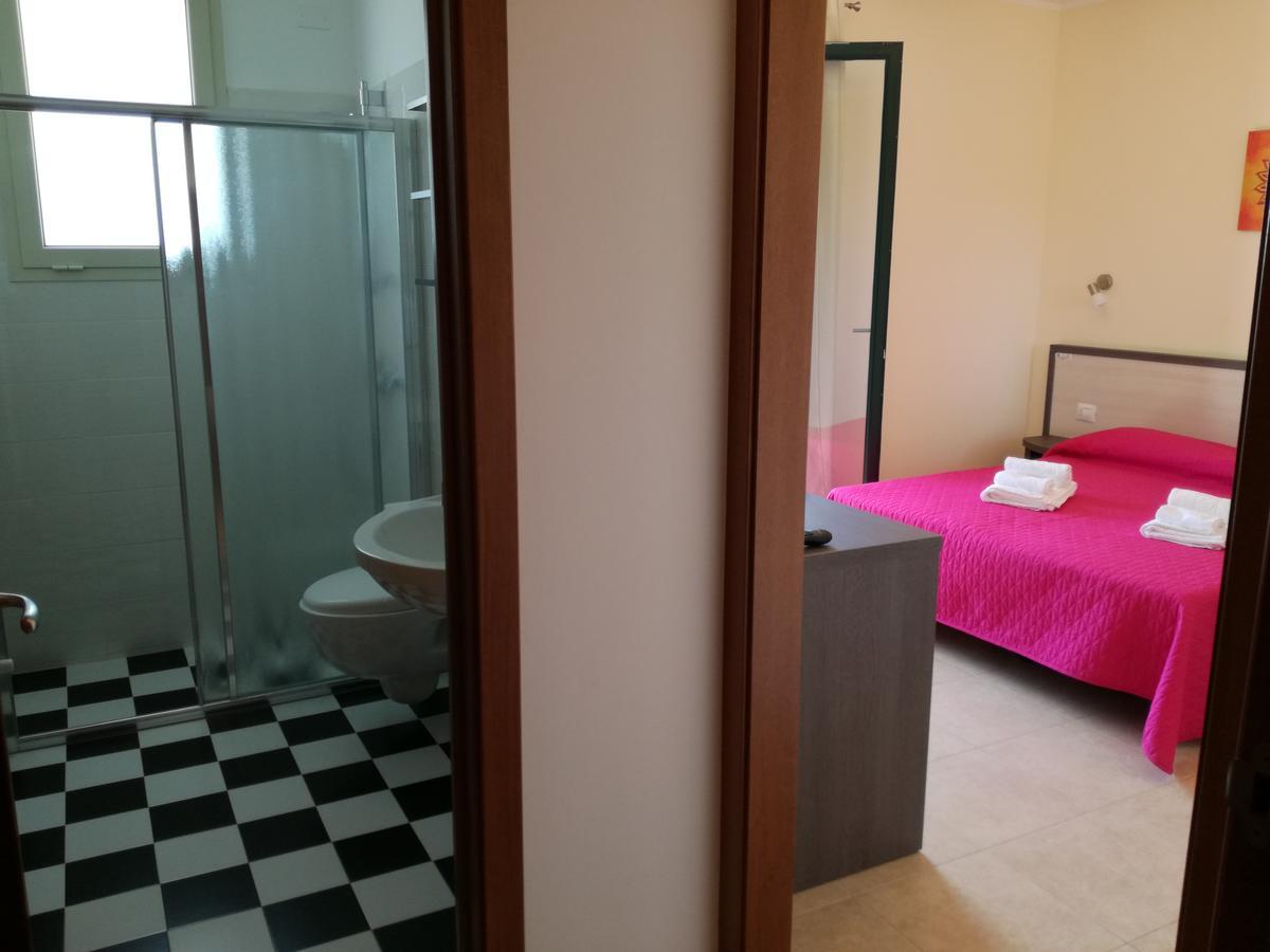 B&B Hotel Helios Уджано-ла-К'єза Екстер'єр фото