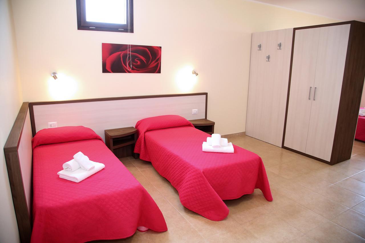 B&B Hotel Helios Уджано-ла-К'єза Екстер'єр фото